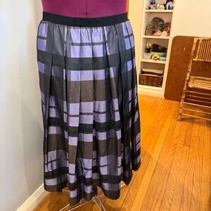 Elastic waist formal skirt